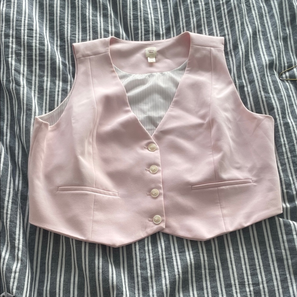 Women's Pink Vest - Picture 1 of 2